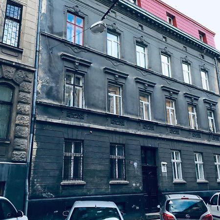 Designer Apartment In The Center Lwów Zewnętrze zdjęcie