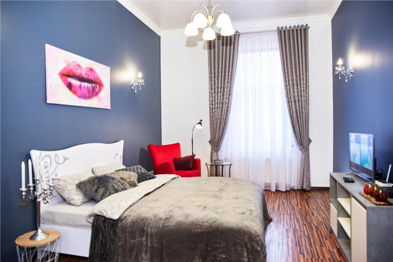 Designer Apartment In The Center Lwów Zewnętrze zdjęcie