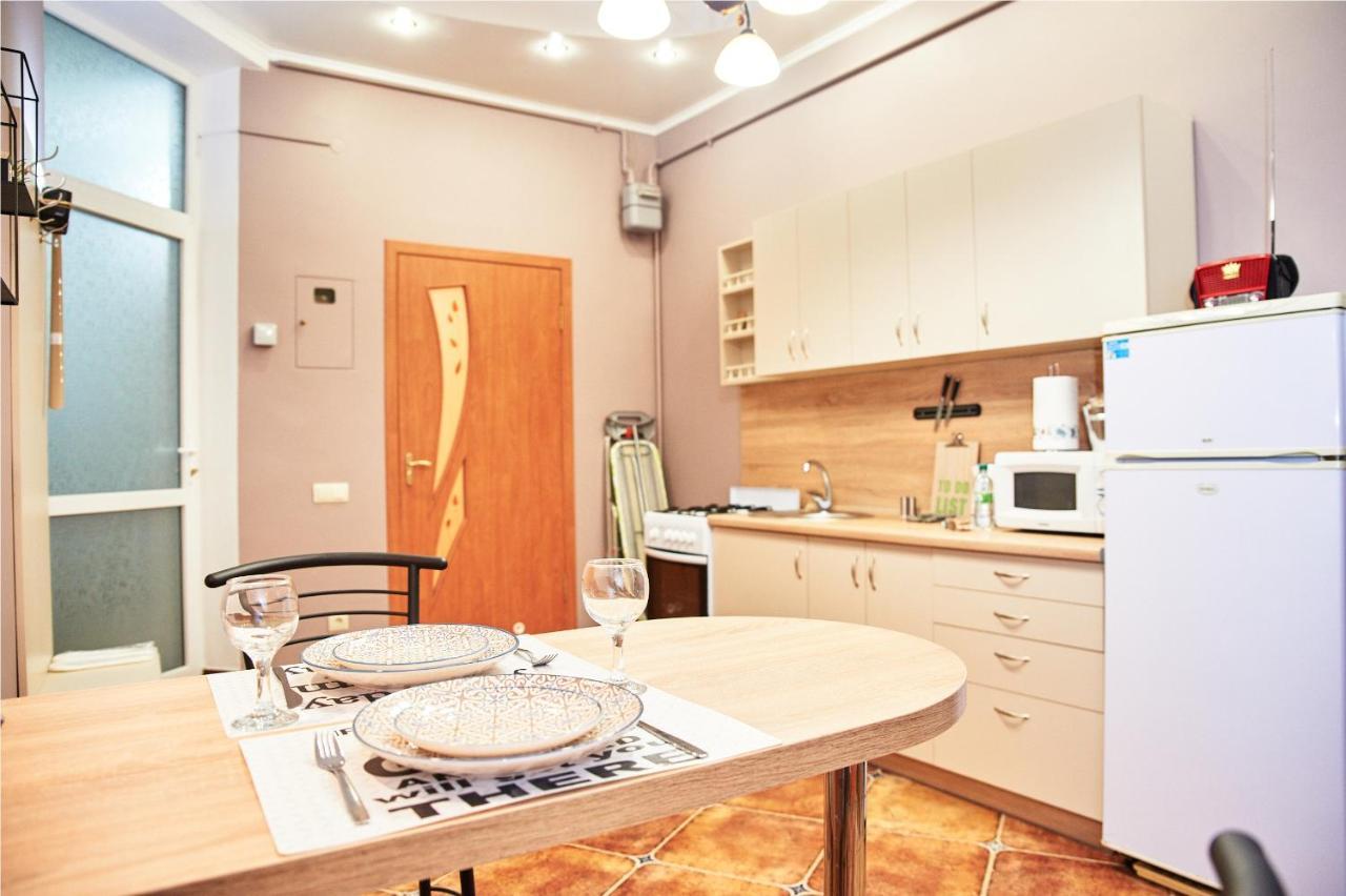 Designer Apartment In The Center Lwów Zewnętrze zdjęcie