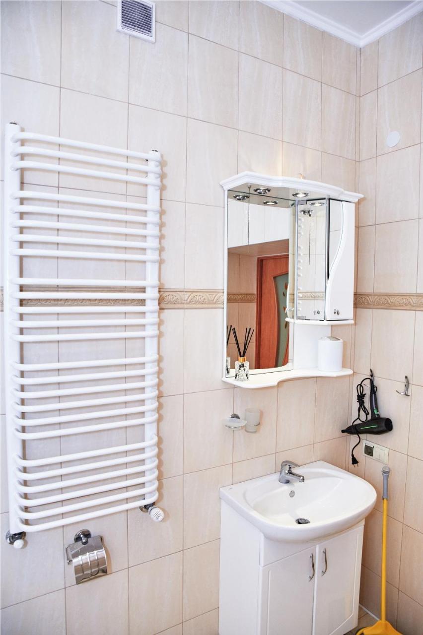 Designer Apartment In The Center Lwów Zewnętrze zdjęcie