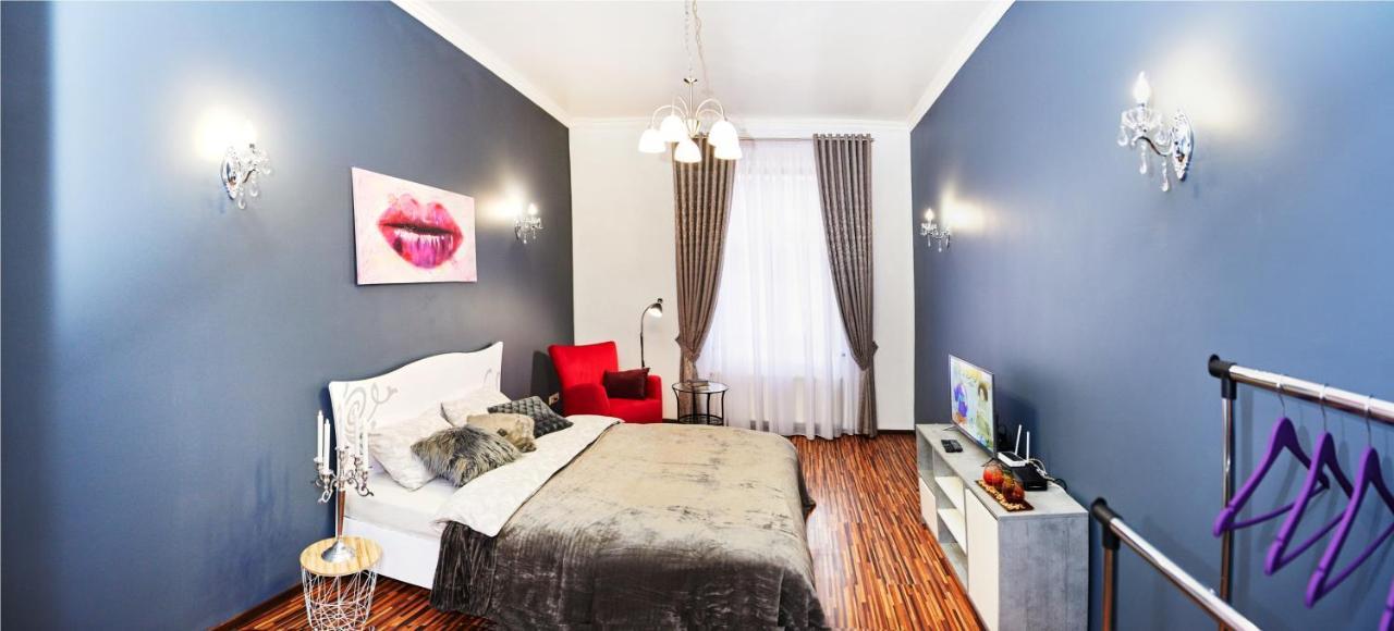 Designer Apartment In The Center Lwów Zewnętrze zdjęcie